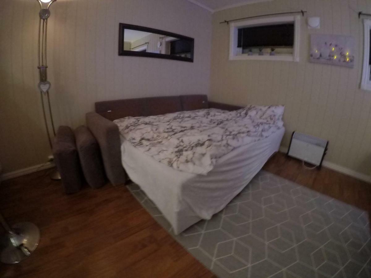 Apartment Near The Airport Тромсьо Екстериор снимка